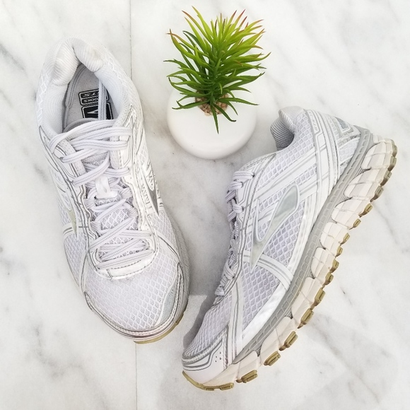 brooks adrenaline gts 15 womens 2017